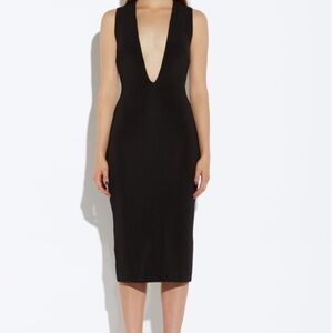 AQ/AQ DEEP PLUNGE LINE STRETCH RIBBED BLACK BODYCON MIDI DRESS US 6 / MED